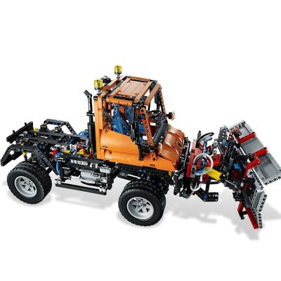 2048PCS RC 4x4 Unimog U400 With articulated crane winch technology Snowplow ChildrenToy Christmas Blocks Birthday Gift 4 - LEPIN LEPIN Store