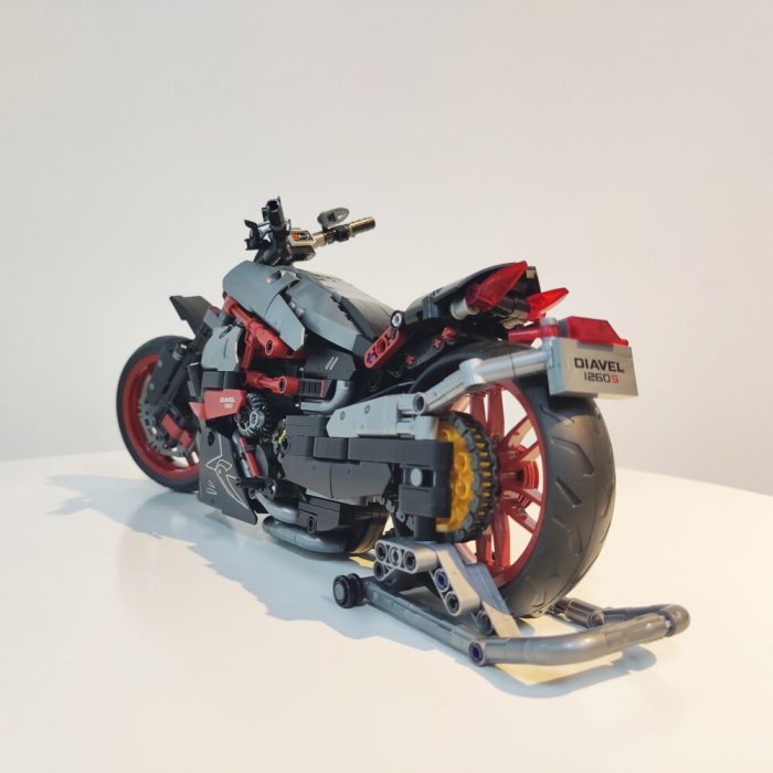 Jiestar 91021 High tech Diaveled Super Speed 1260S Racing Motorcycles Car Brick Technical Model Building Blocks 7 - LEPIN LEPIN Store