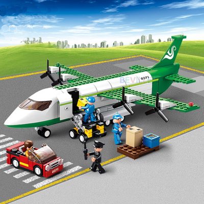 Sluban 383Pcs City Cargo Aircraft Plane Building Blocks Airport Airbus Airplane Aviation Passenger Figures Bricks Toys 4 - LEPIN LEPIN Store